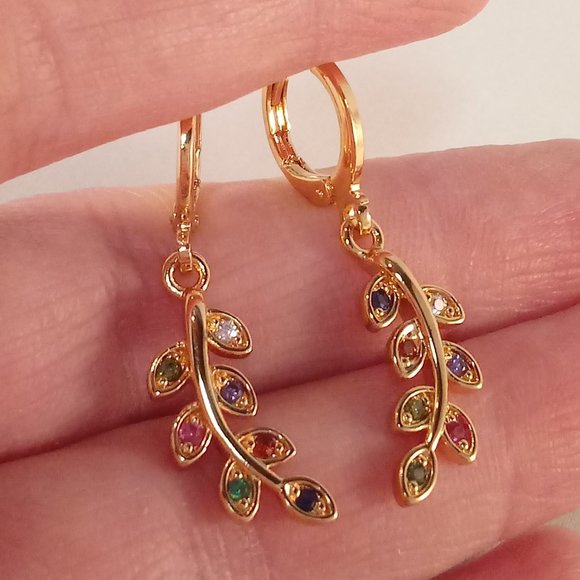 18K Yellow Gold Filled Swirl Leaf Diamond Zircon Dangle Earrings Gorgeous Gift - Picture 1 of 4